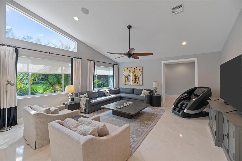 SADDLE TRAIL PARK OF WELLINGTON - Residential