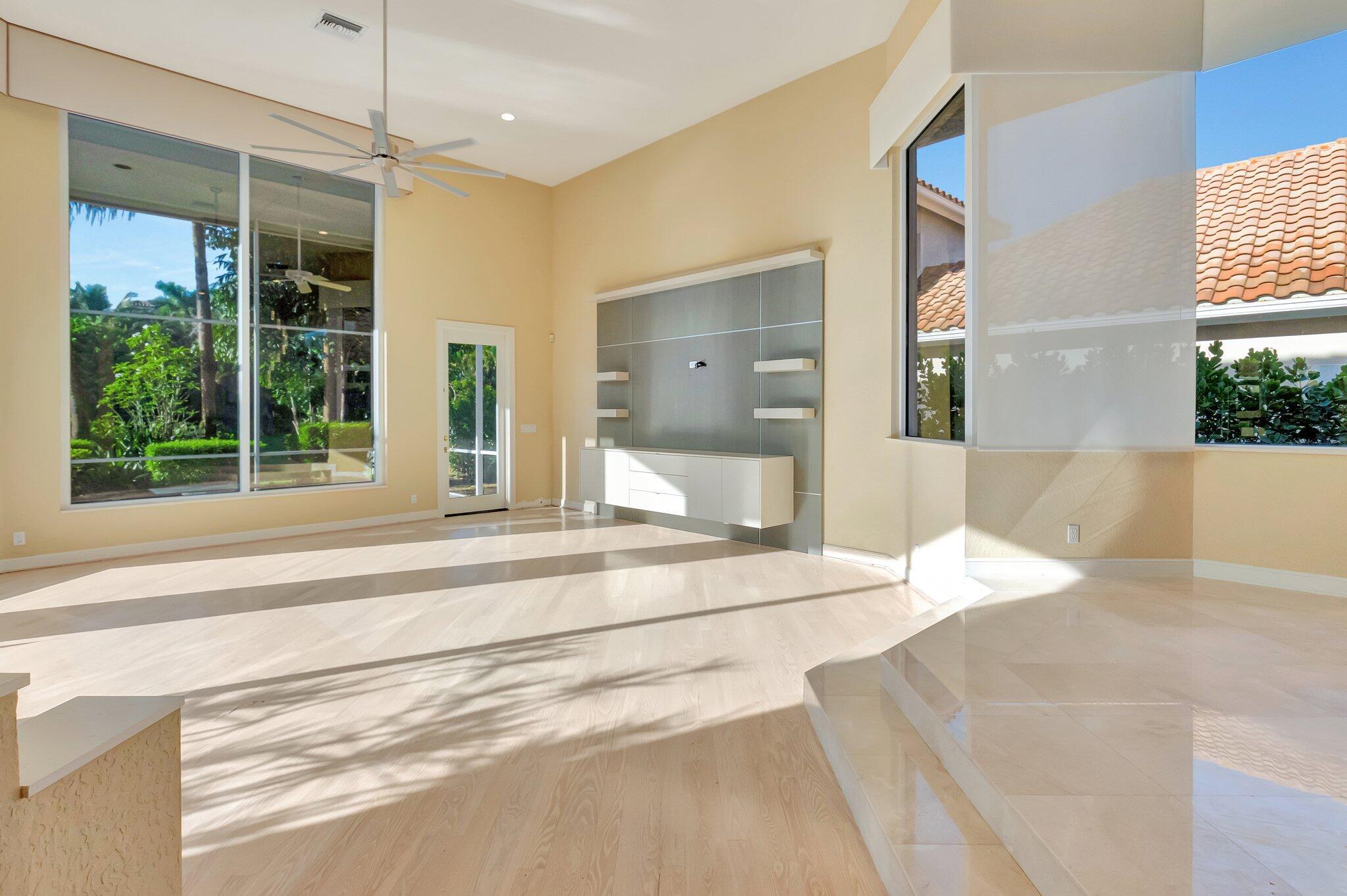 ST ANDREWS COUNTRY CLUB - Residential