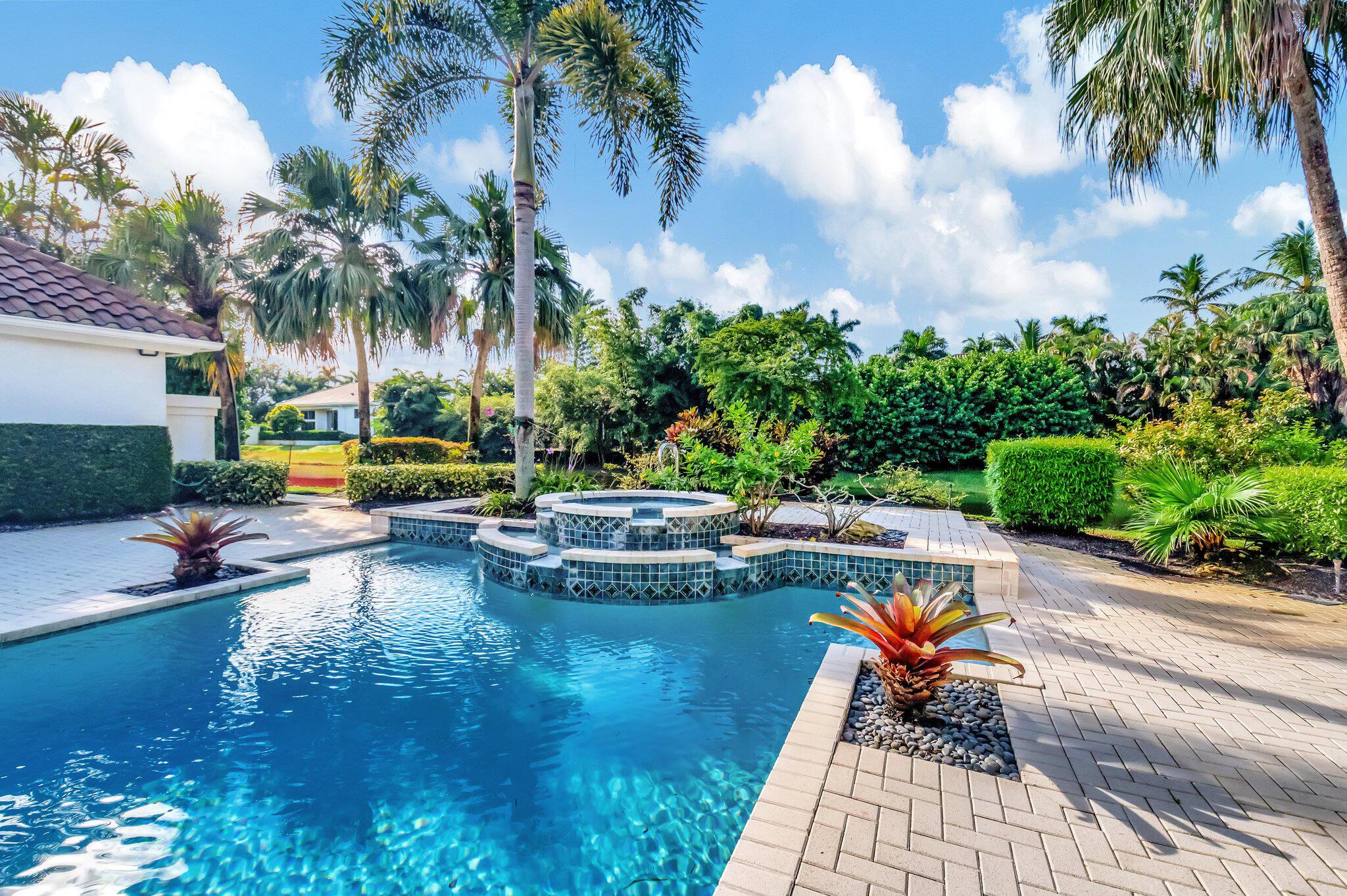 ST ANDREWS COUNTRY CLUB - Residential