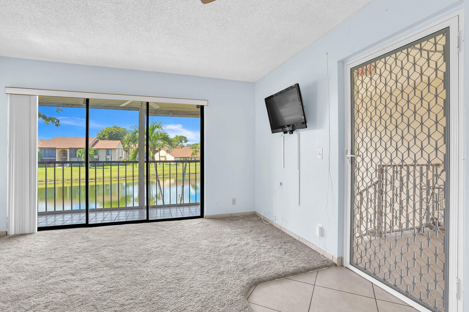 PINE RIDGE NORTH VILLAGE - Residential Lease