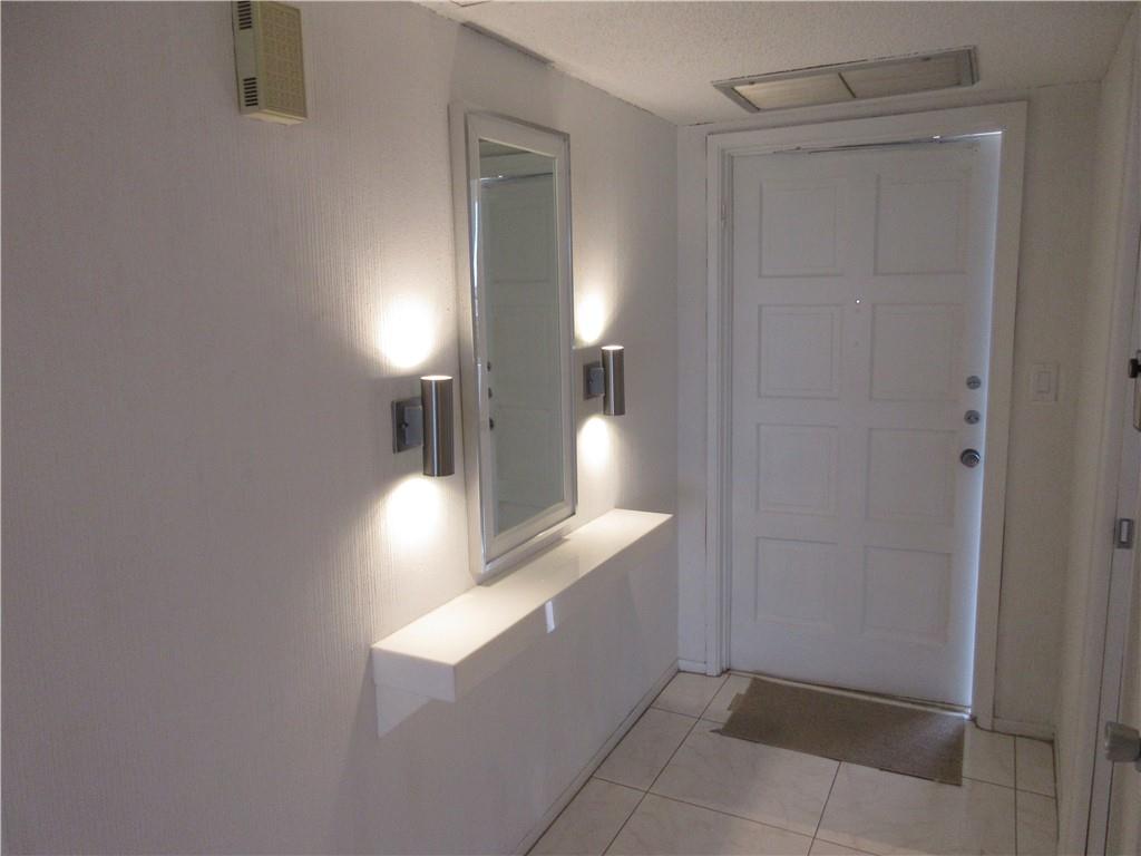 No 20 Palm-Aire Country C - Residential Lease