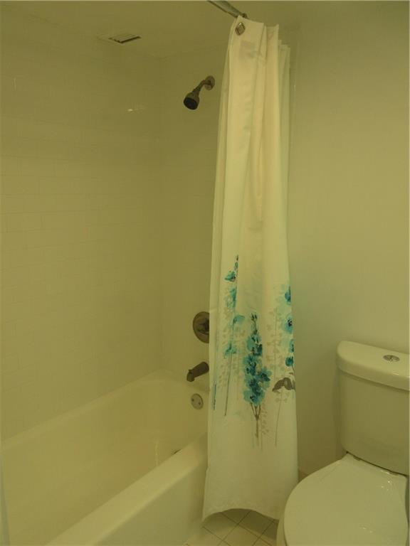 No 20 Palm-Aire Country C - Residential Lease