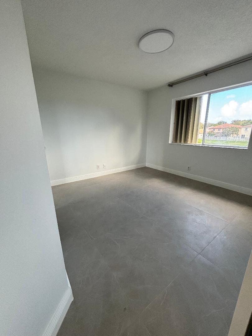 MELEAR - Residential Lease