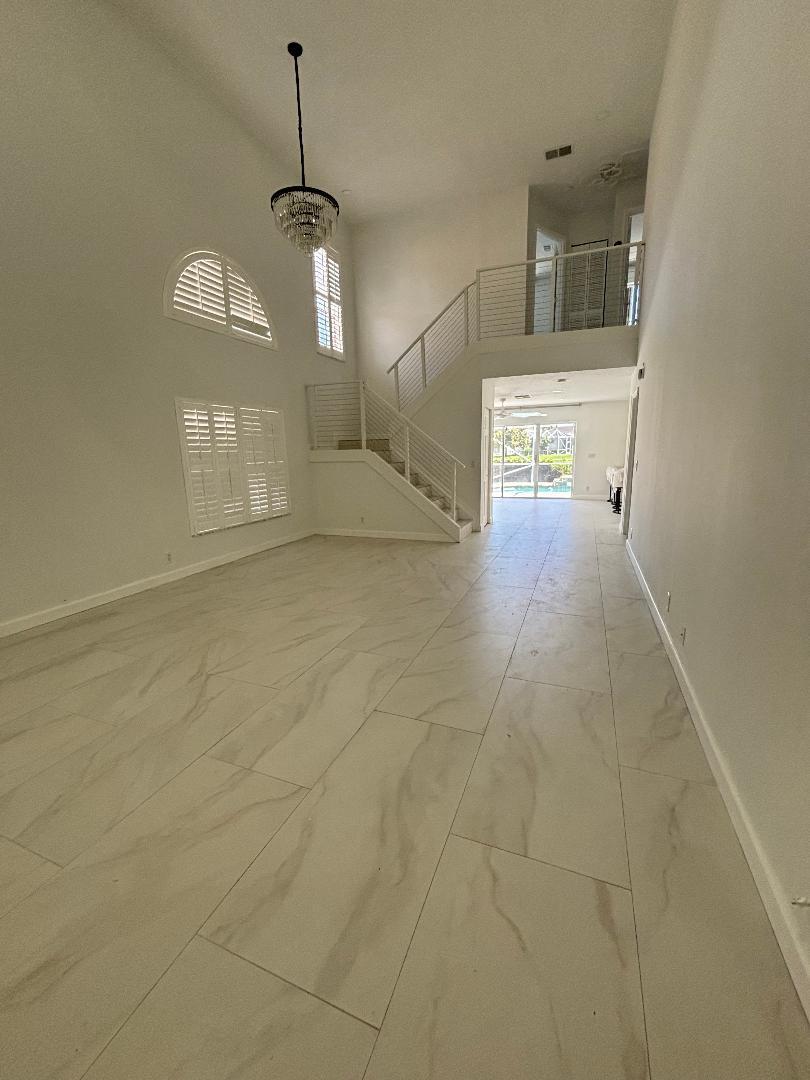 MELEAR - Residential Lease