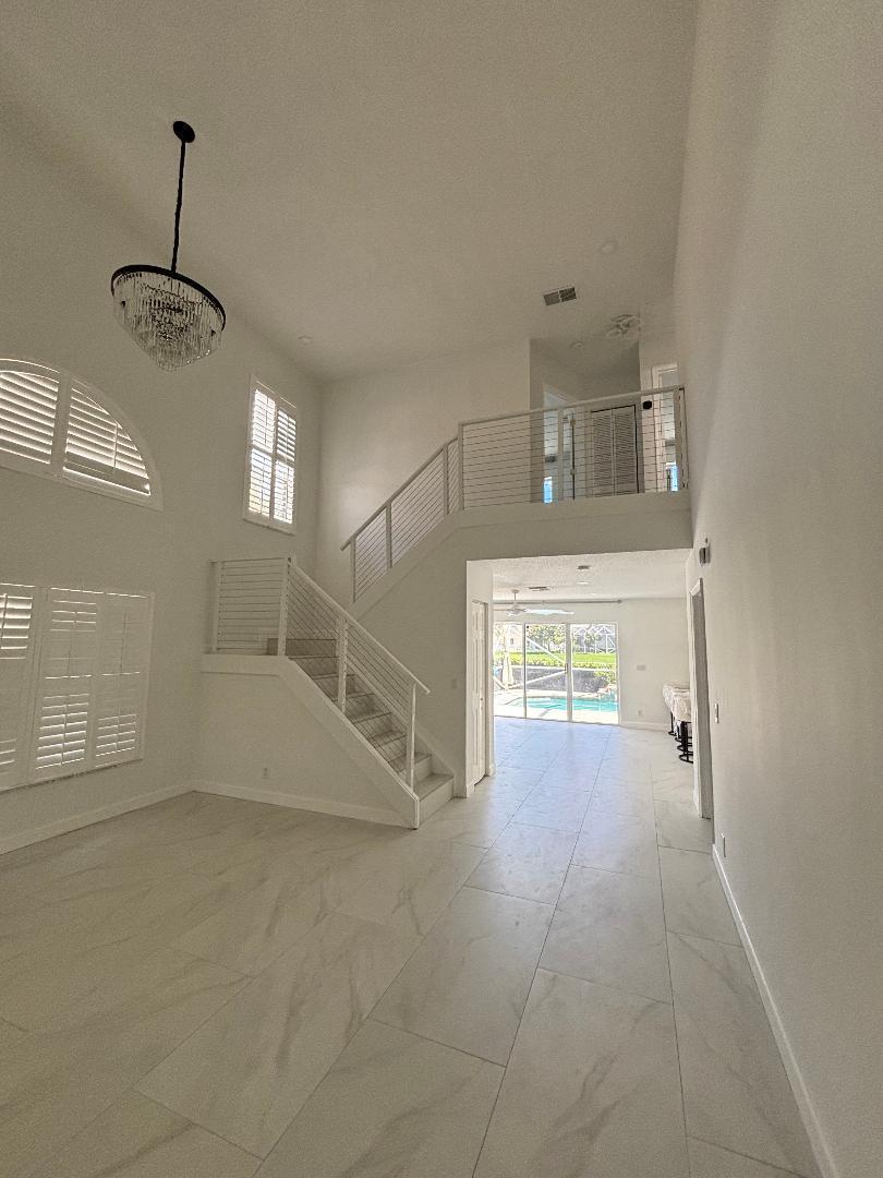 MELEAR - Residential Lease