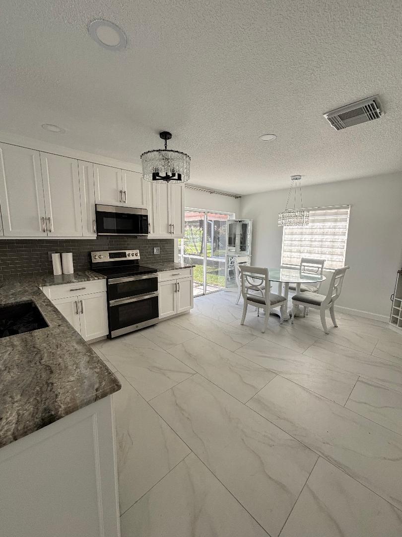 MELEAR - Residential Lease