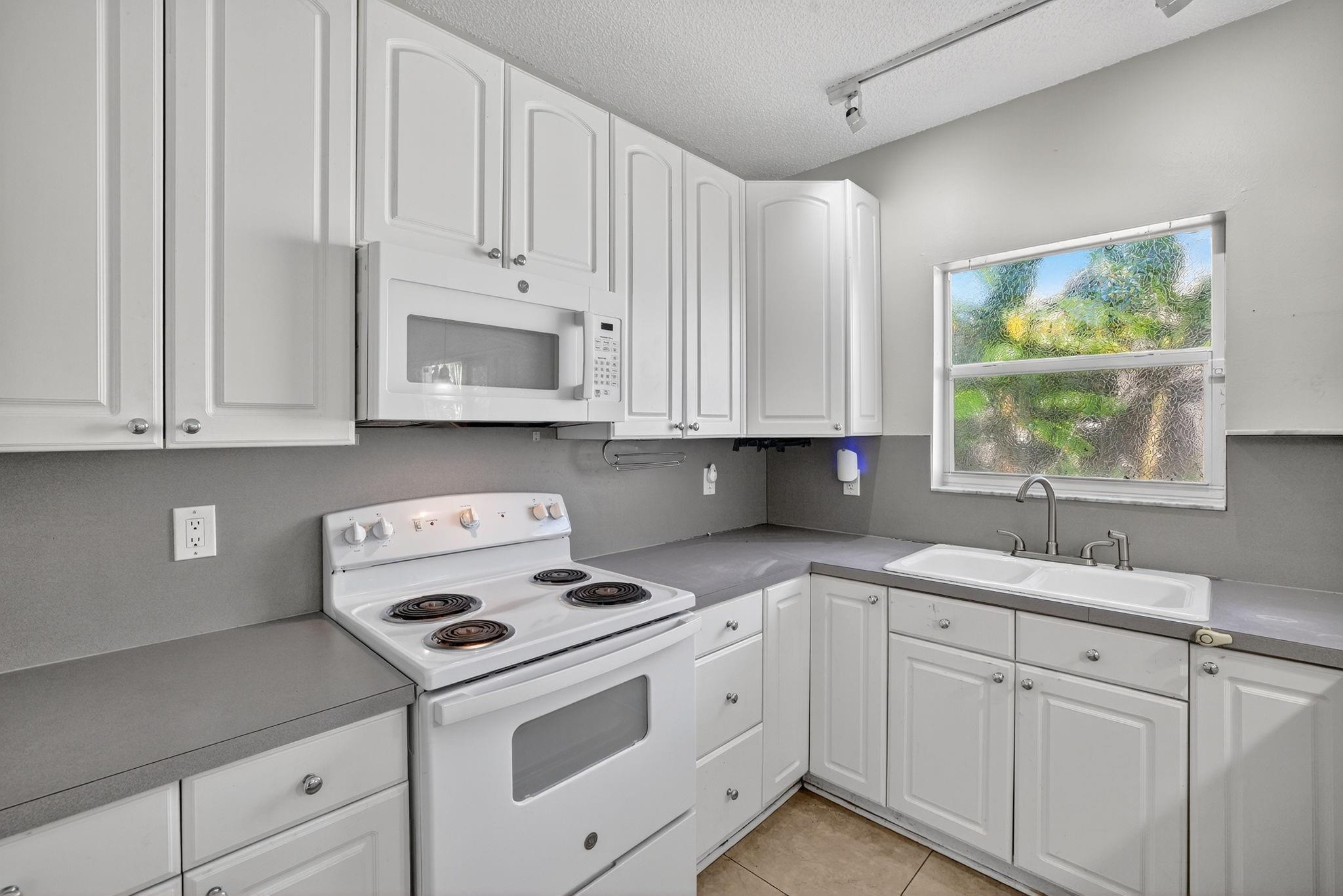 Progresso 2-18 D - Residential Lease