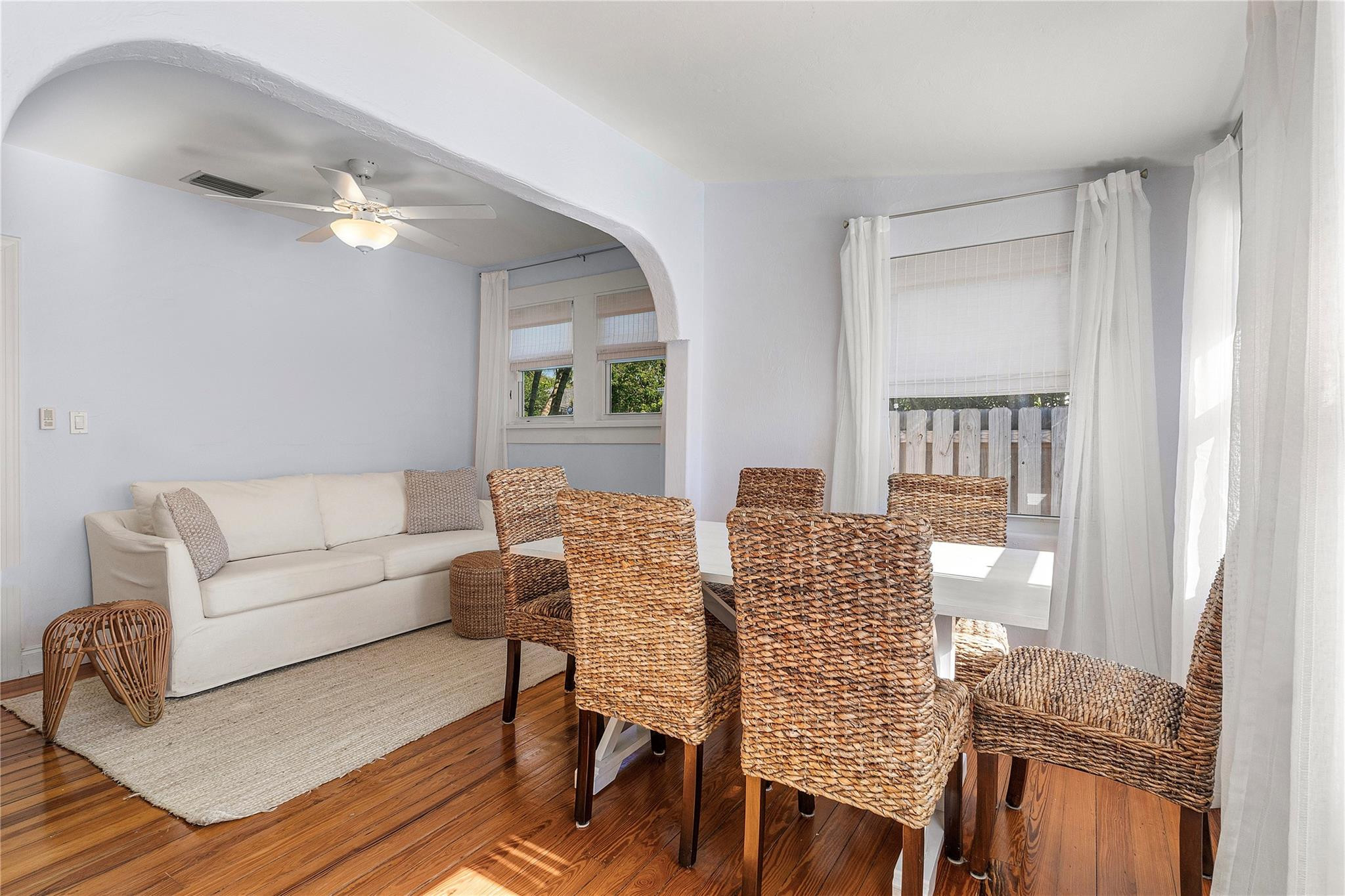 NORTH LAKE WORTH - Residential