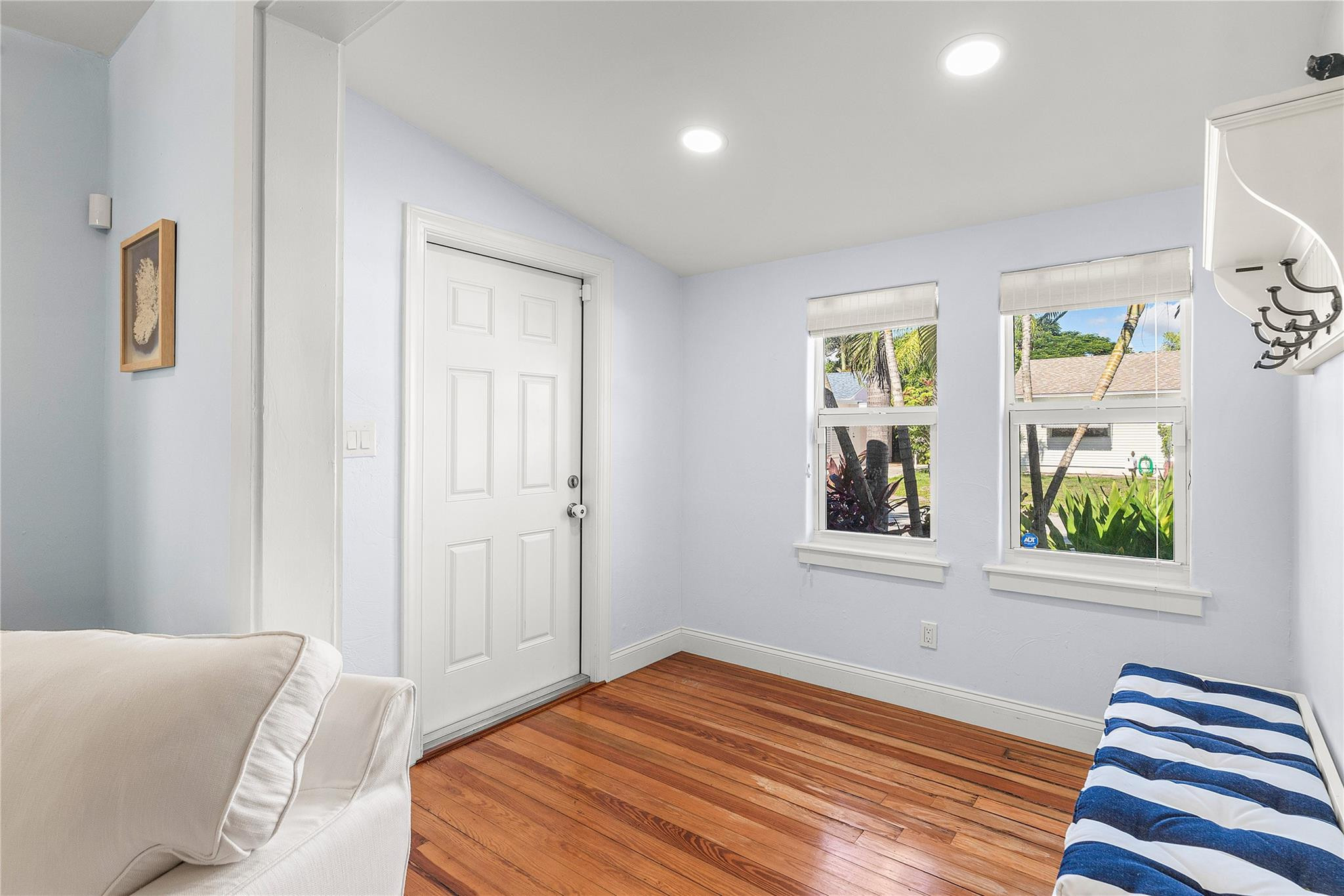 NORTH LAKE WORTH - Residential