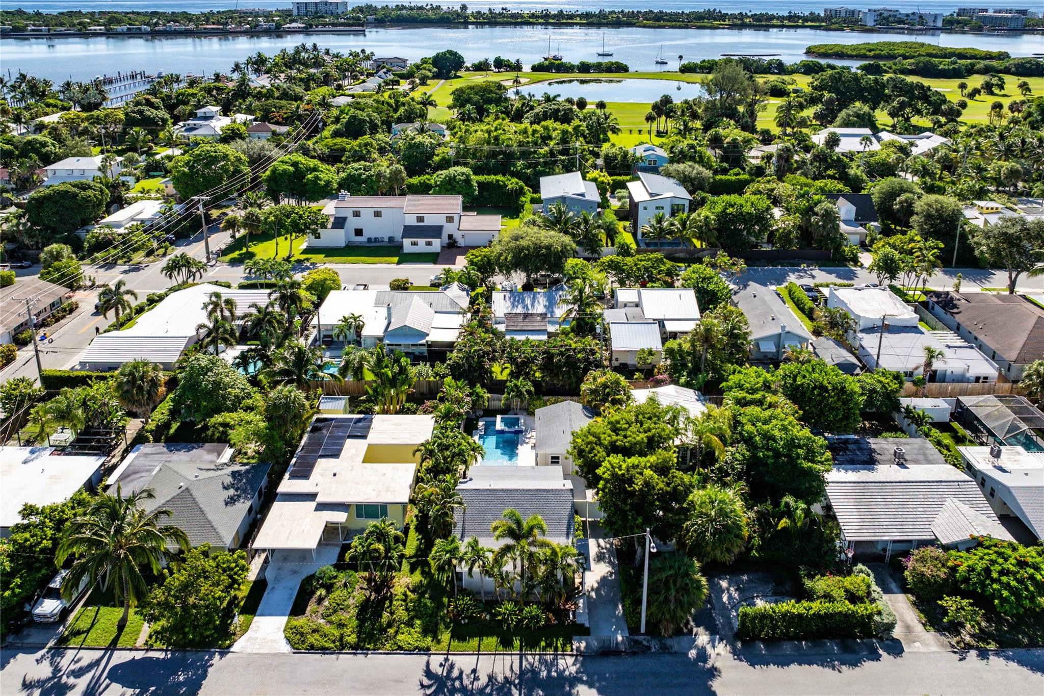NORTH LAKE WORTH - Residential