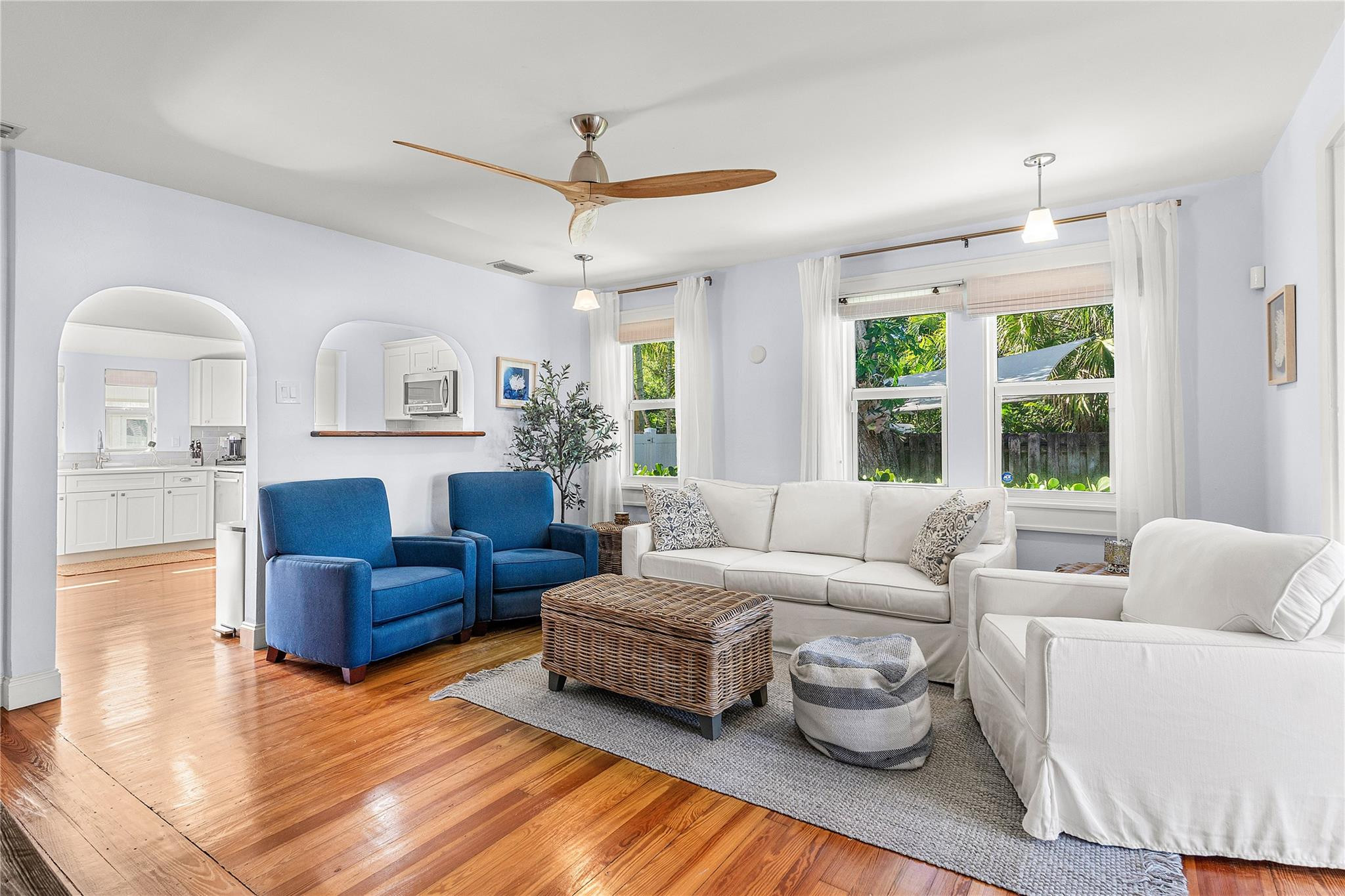 NORTH LAKE WORTH - Residential