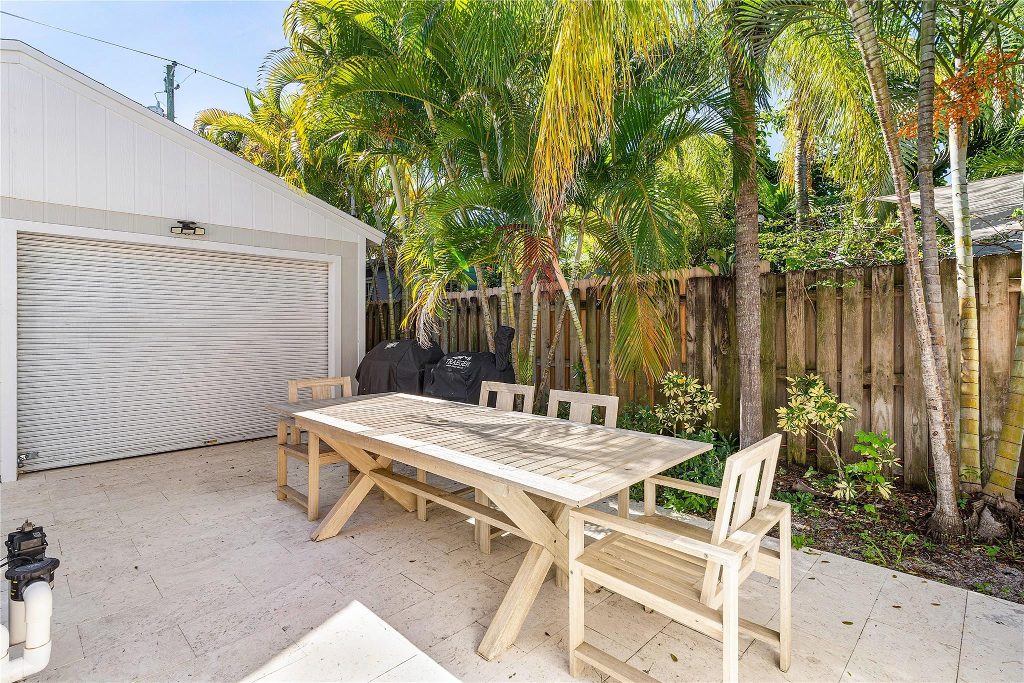 NORTH LAKE WORTH - Residential