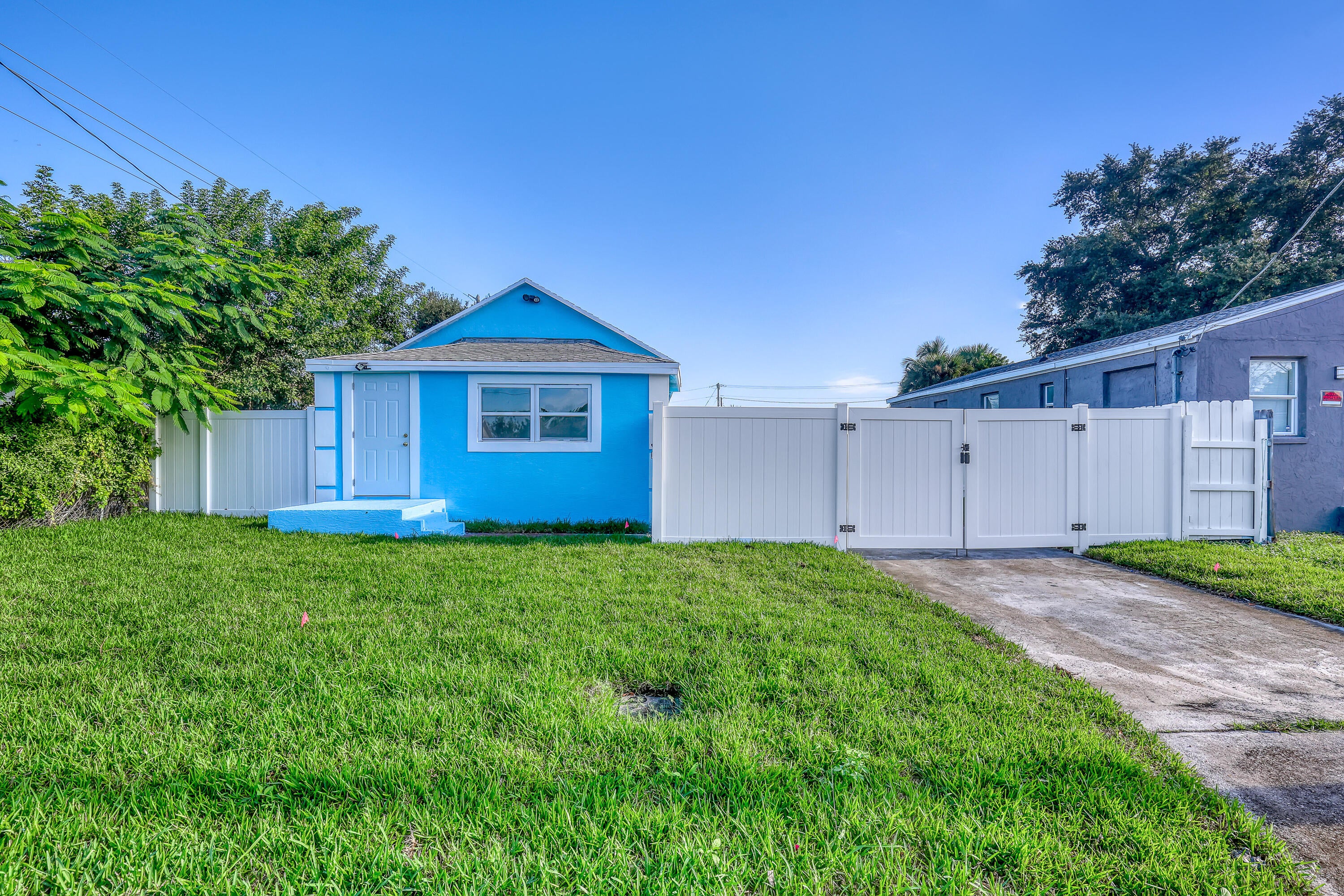 180 W 15th Street