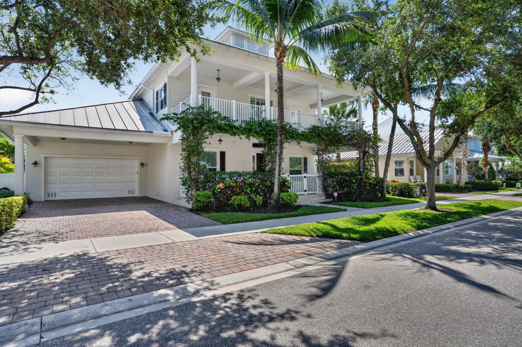 Photo of 3409 Duval Street, Jupiter, FL 33458 (MLS # B26029136)