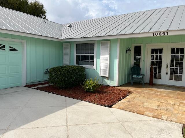 10691 SE Jupiter Narrows Drive