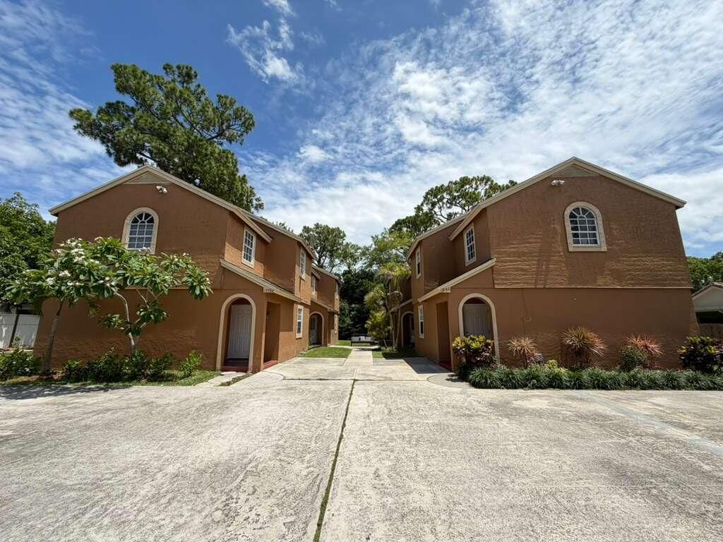 Photo of 13986 Morning Glory Drive #13986, Wellington, FL 33414 (MLS # B26038559)