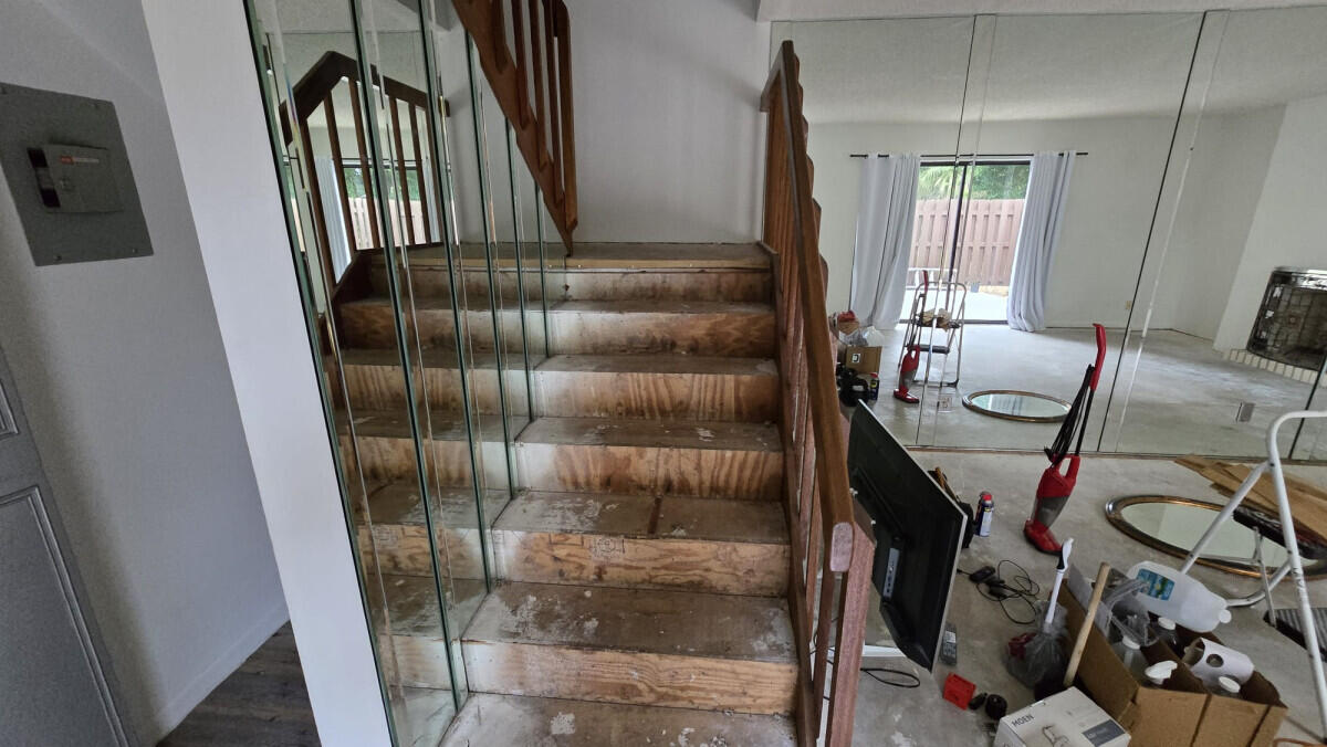 FOREST LAKES - Residential