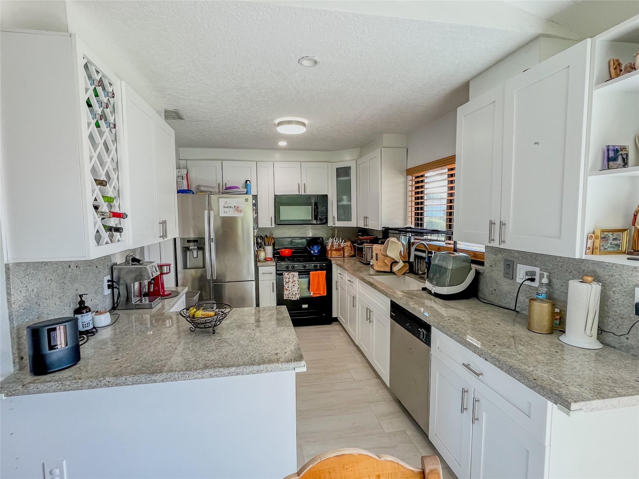 11710 NW 31st St