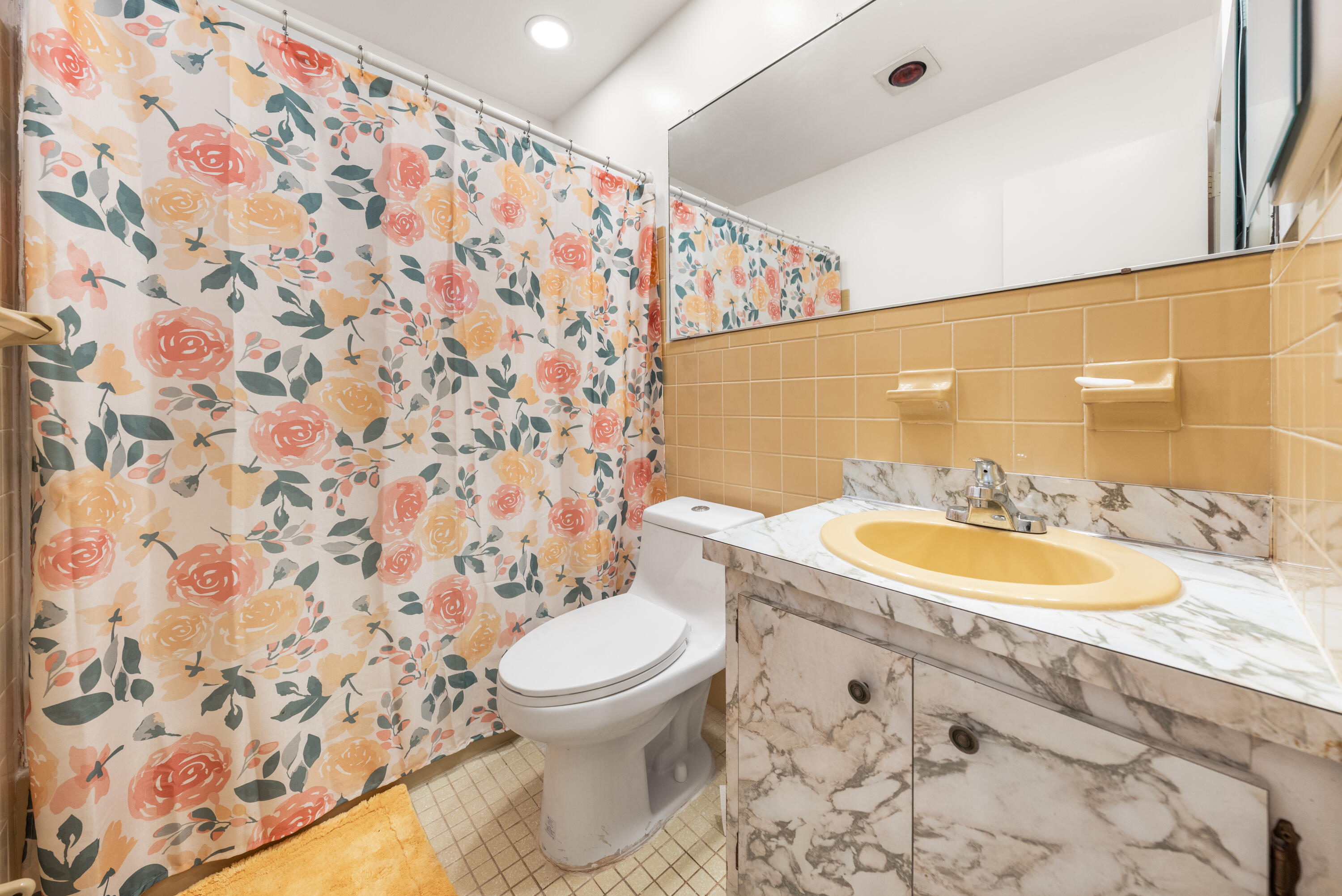 PARADISE GARDENS SEC 3 - Residential