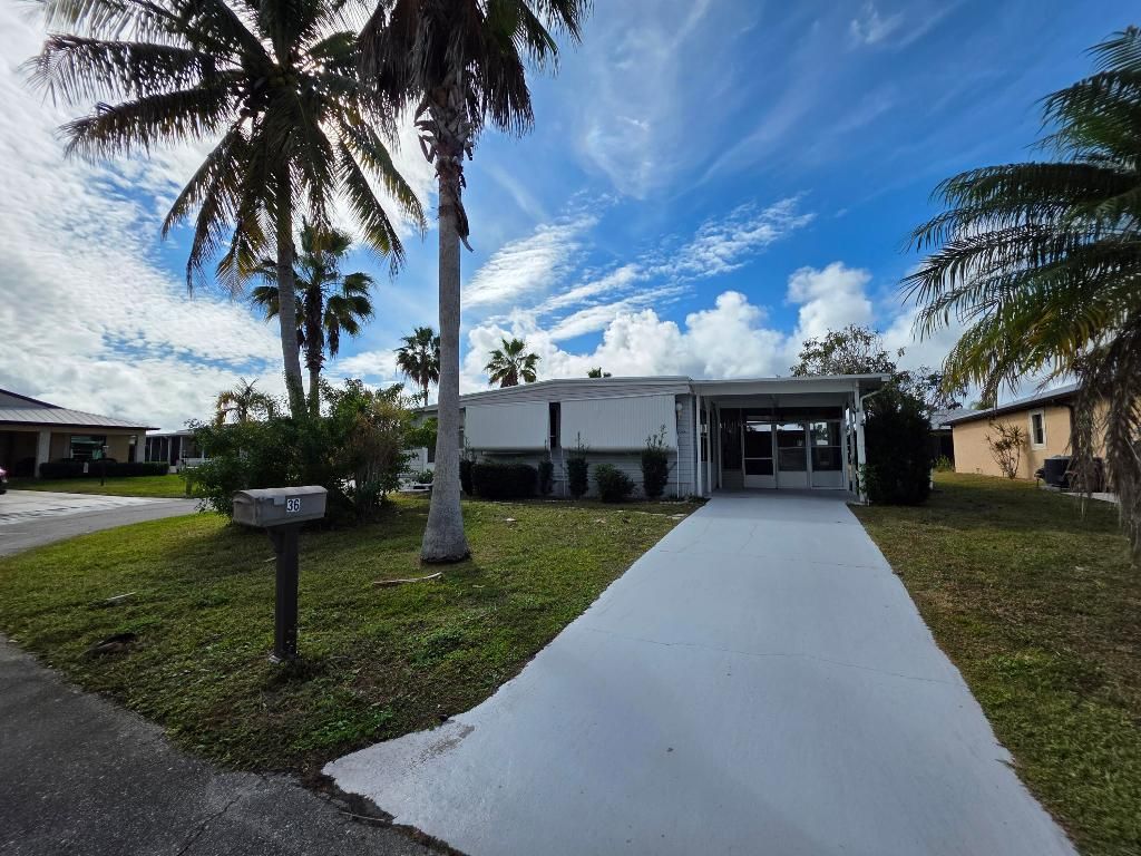 Photo of 36 Grande Vista Way, Port Saint Lucie, FL 34952 (MLS # R11158573)