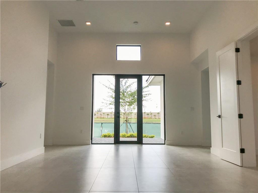 SANTA FE ESTATES - Residential