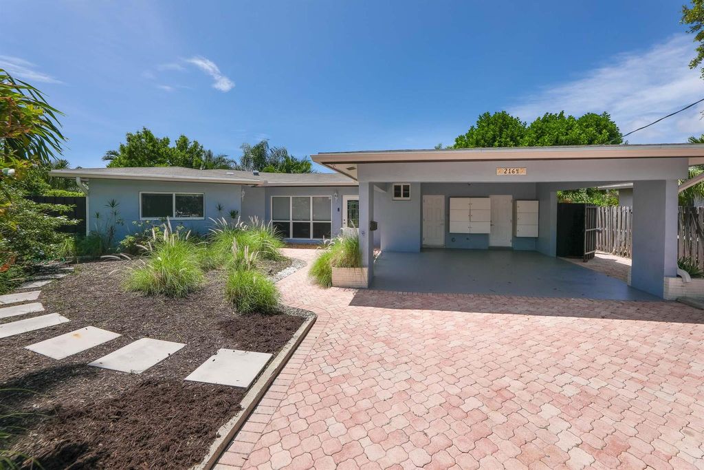 Photo of 2164 NE 27th Drive, Wilton Manors, FL 33306 (MLS # R11119934)