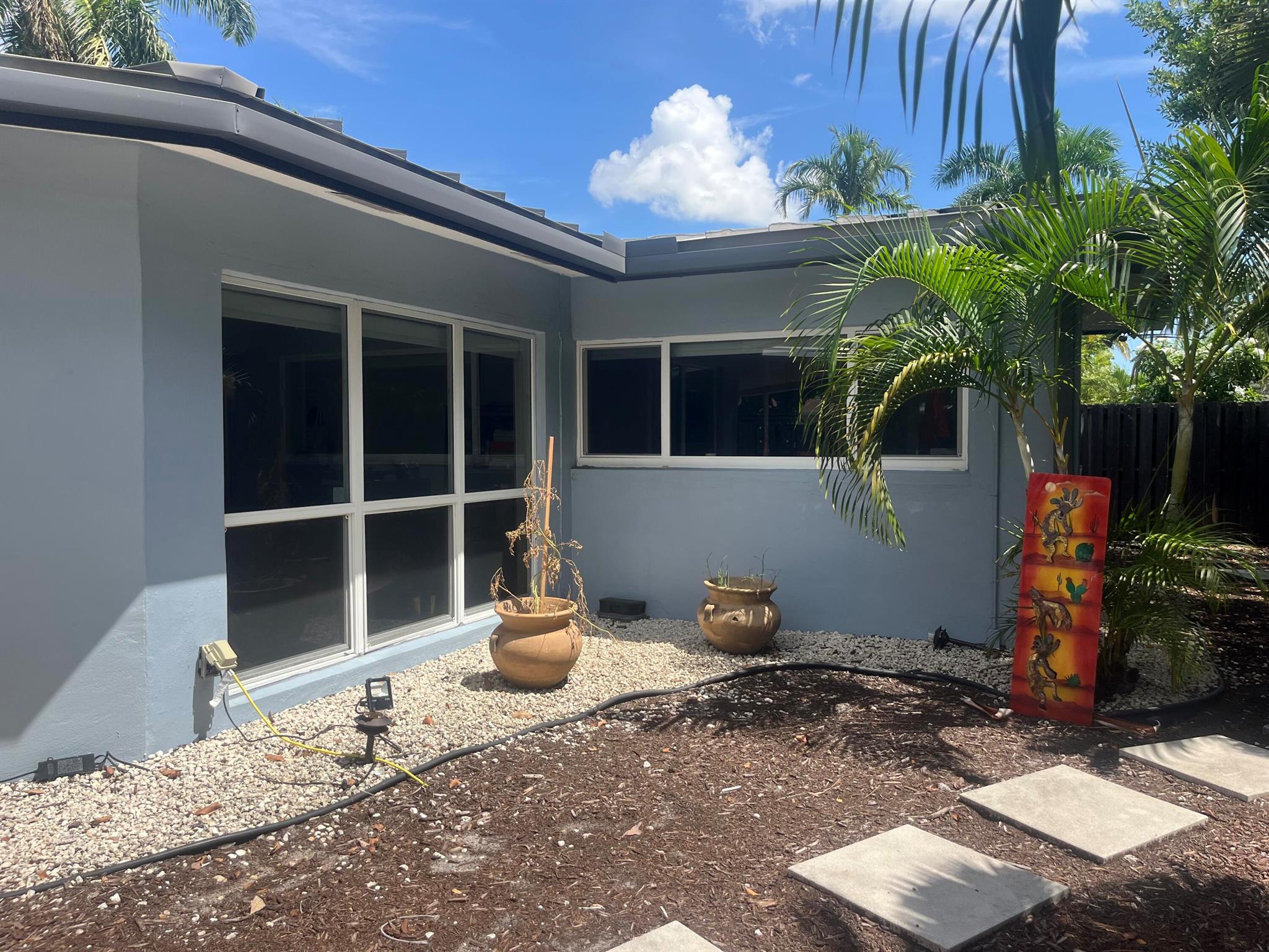 CORAL GARDENS - Residential Lease