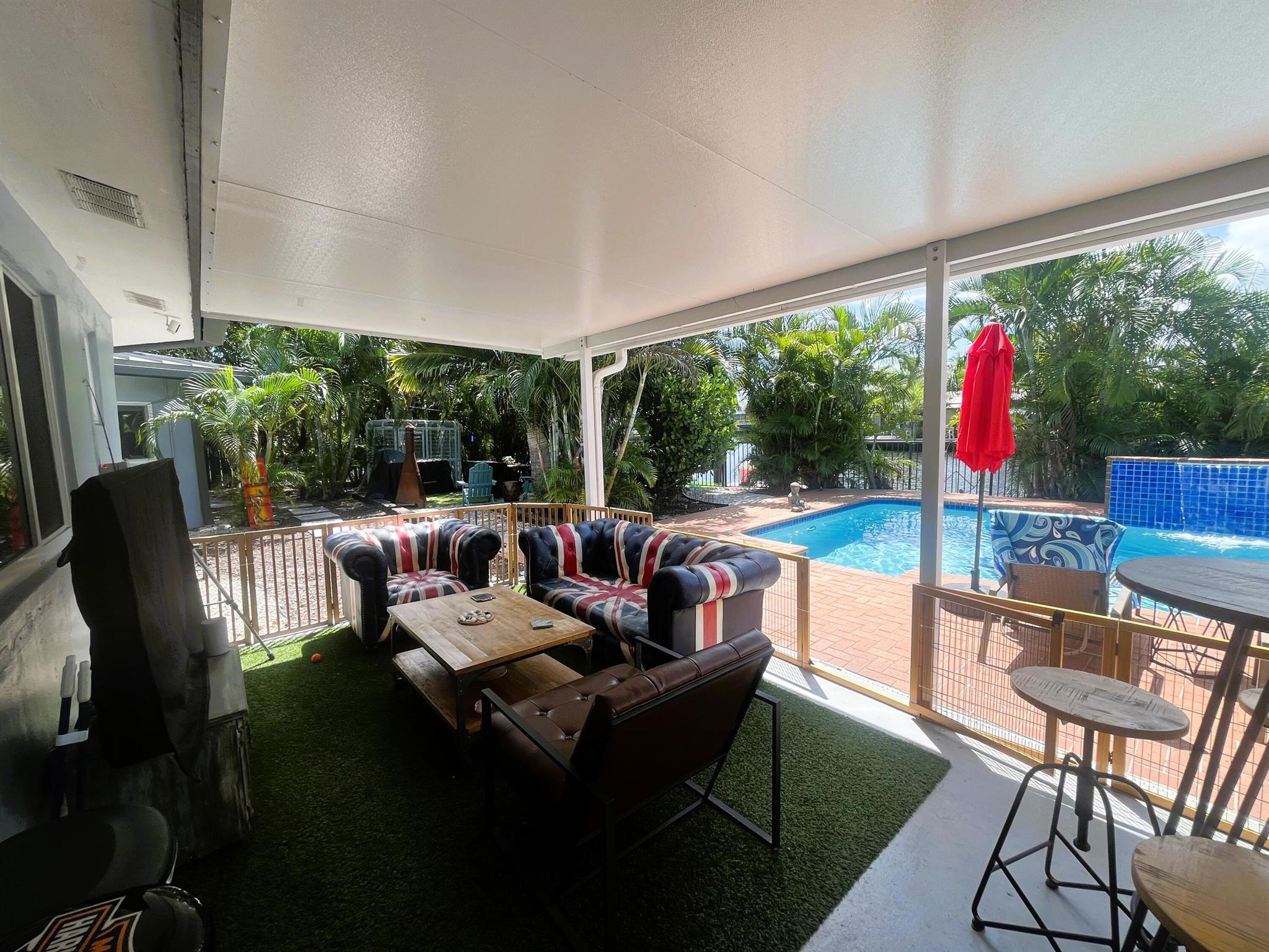 CORAL GARDENS - Residential Lease