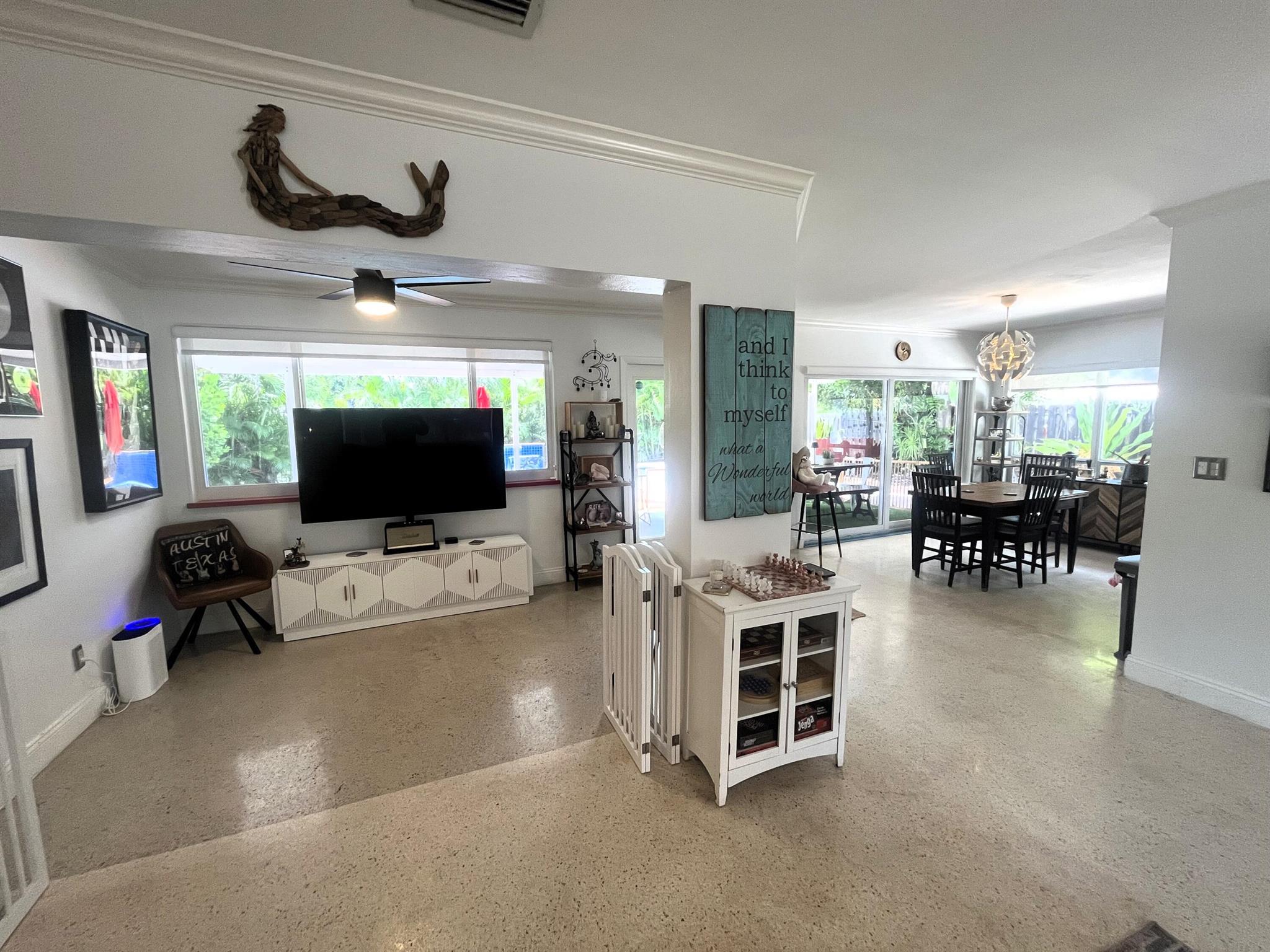 CORAL GARDENS - Residential Lease
