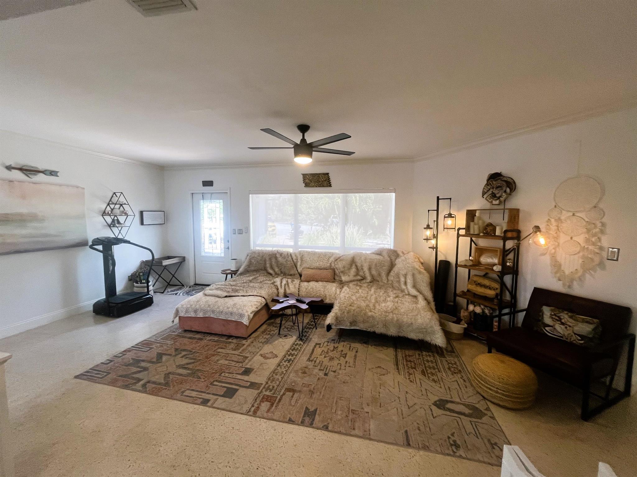 CORAL GARDENS - Residential Lease