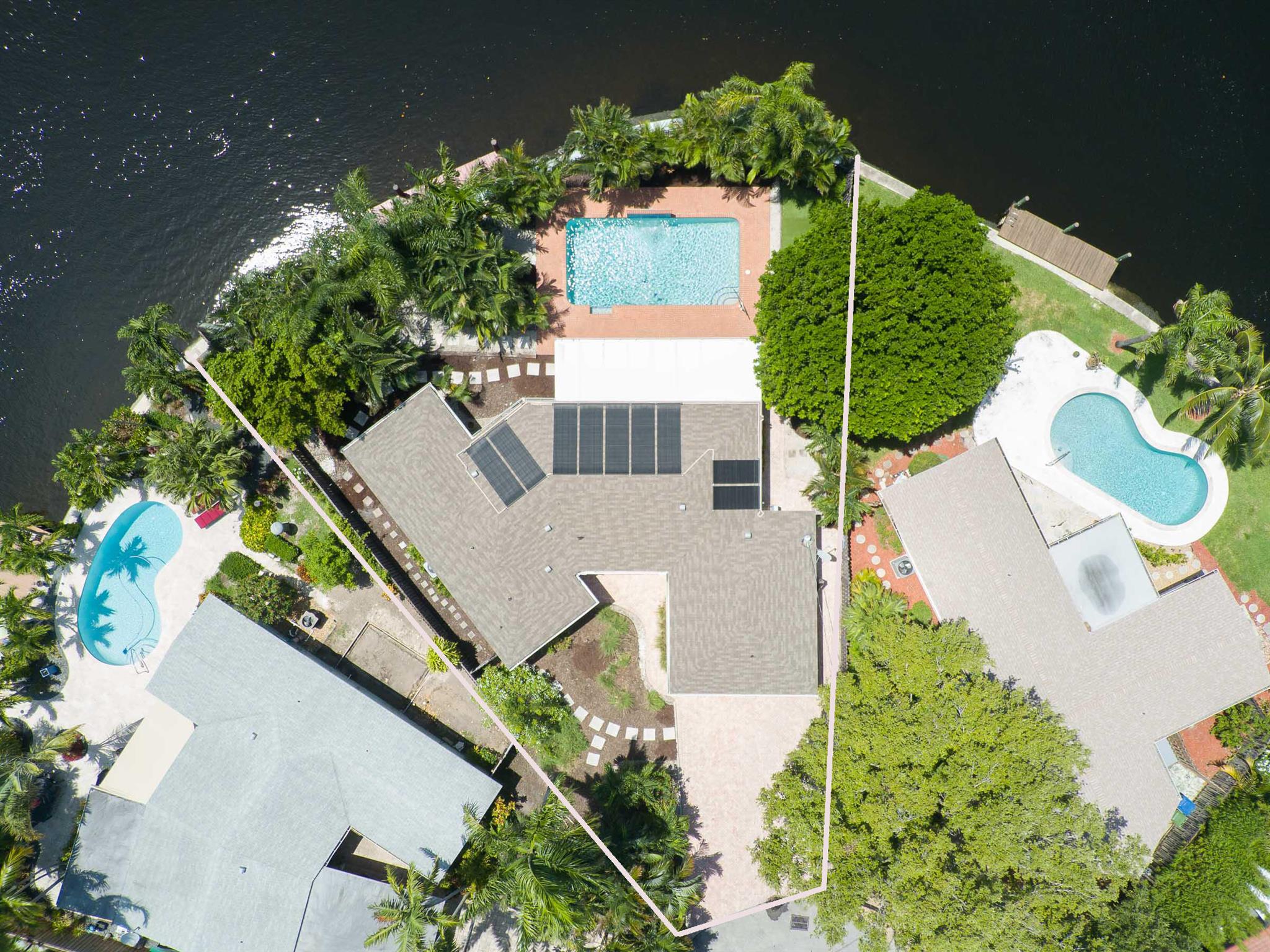 CORAL GARDENS - Residential Lease