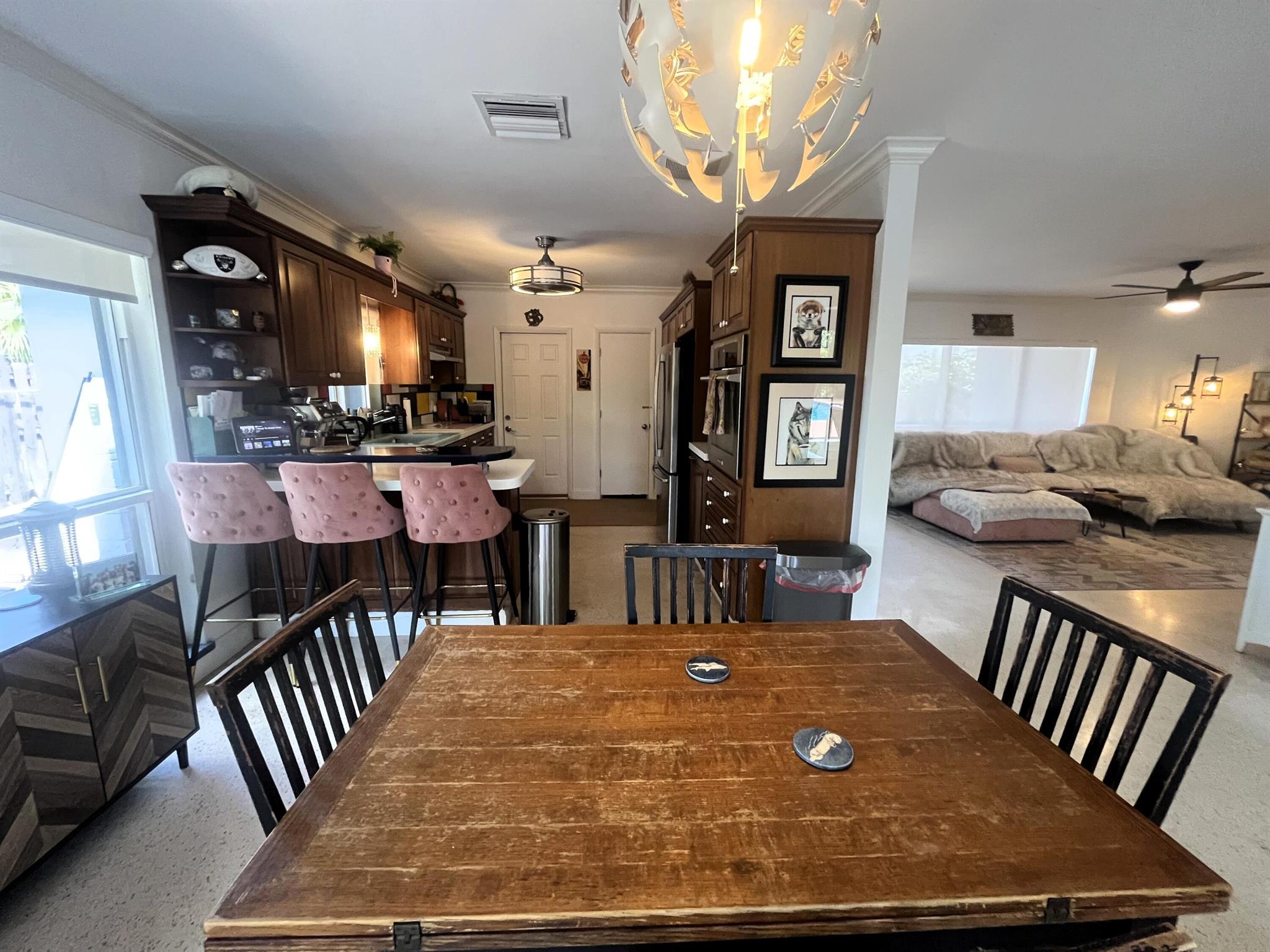 CORAL GARDENS - Residential Lease