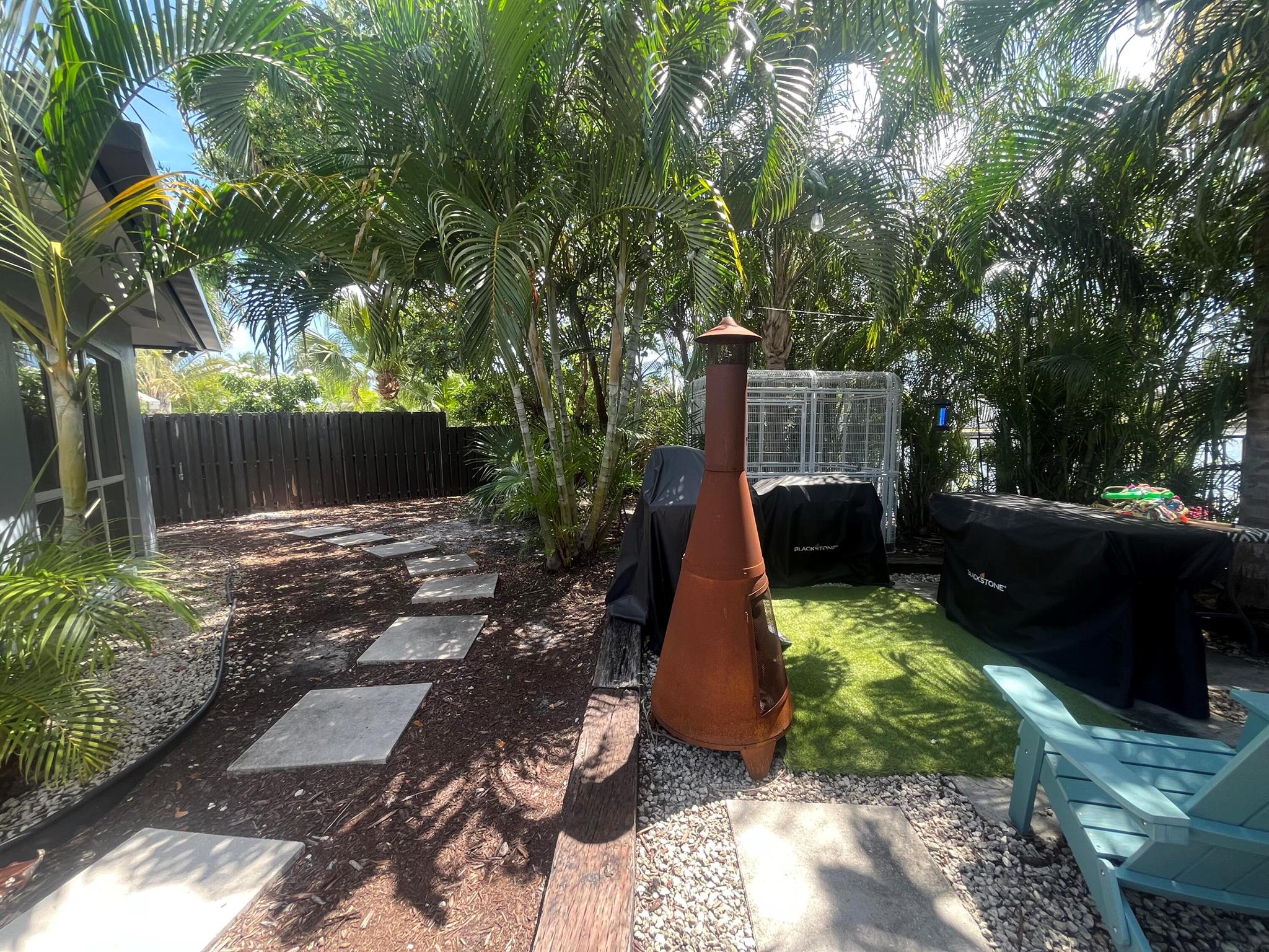 CORAL GARDENS - Residential Lease