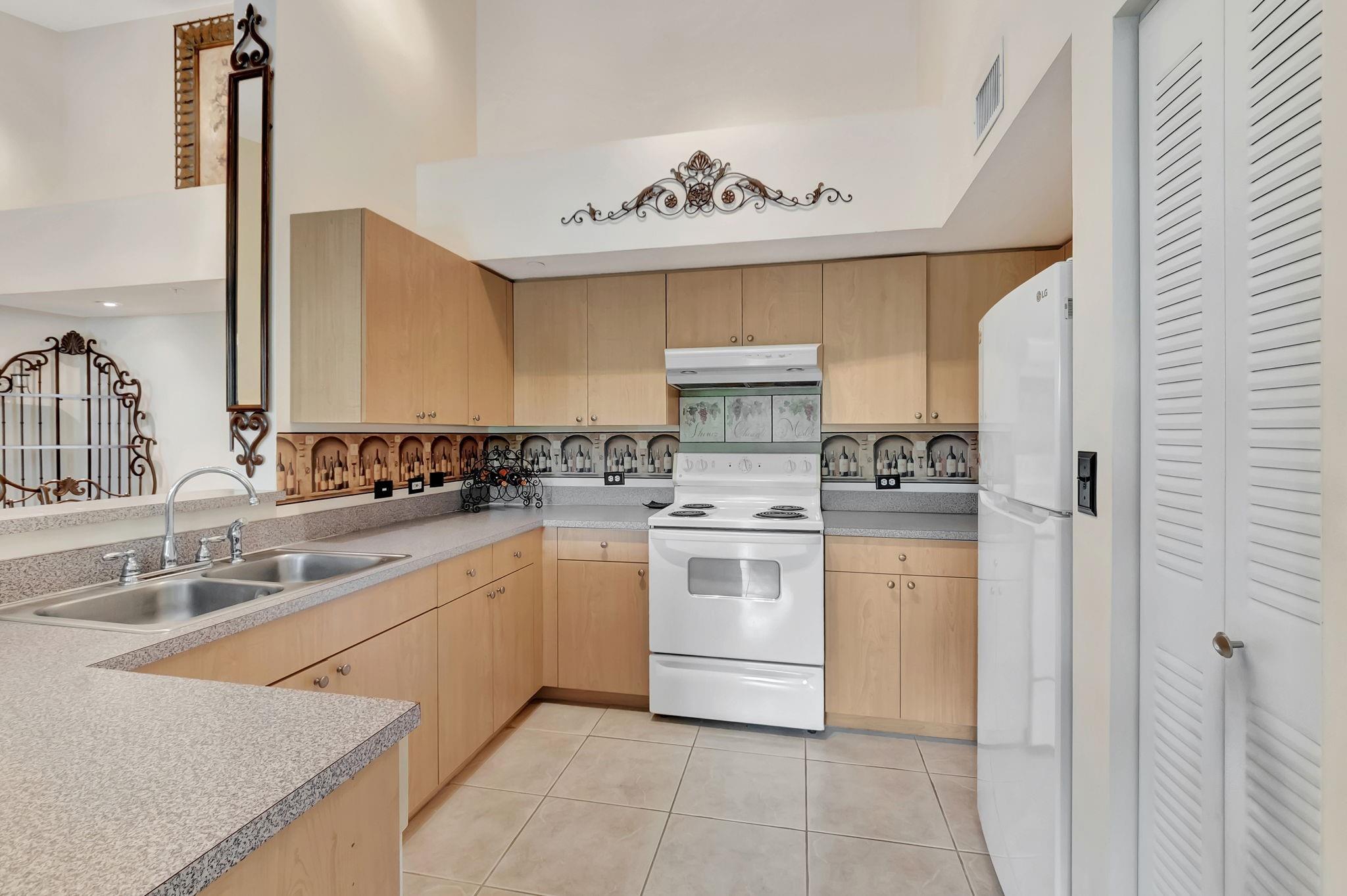 Villa Delsol Condo - Residential Lease