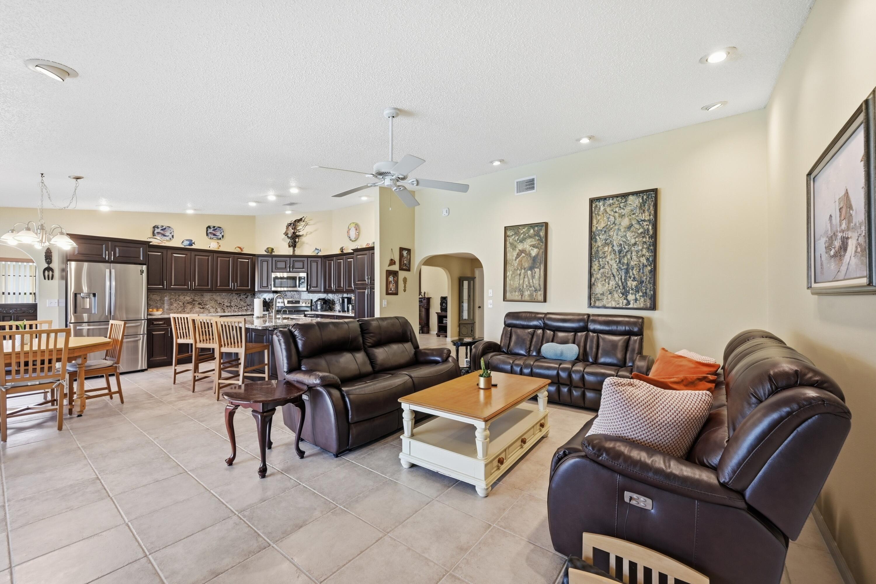CYPRESS RUN - Residential