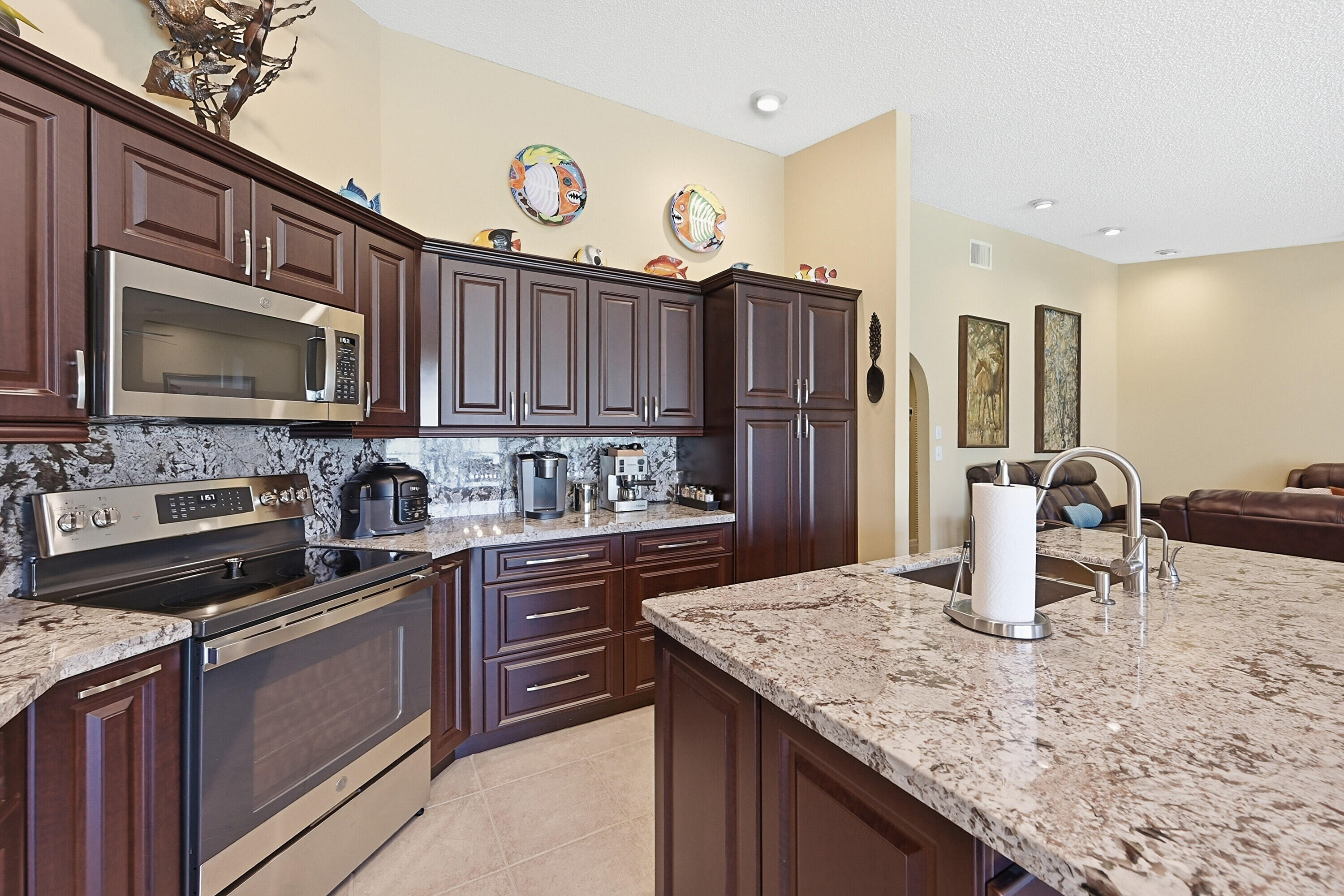 CYPRESS RUN - Residential