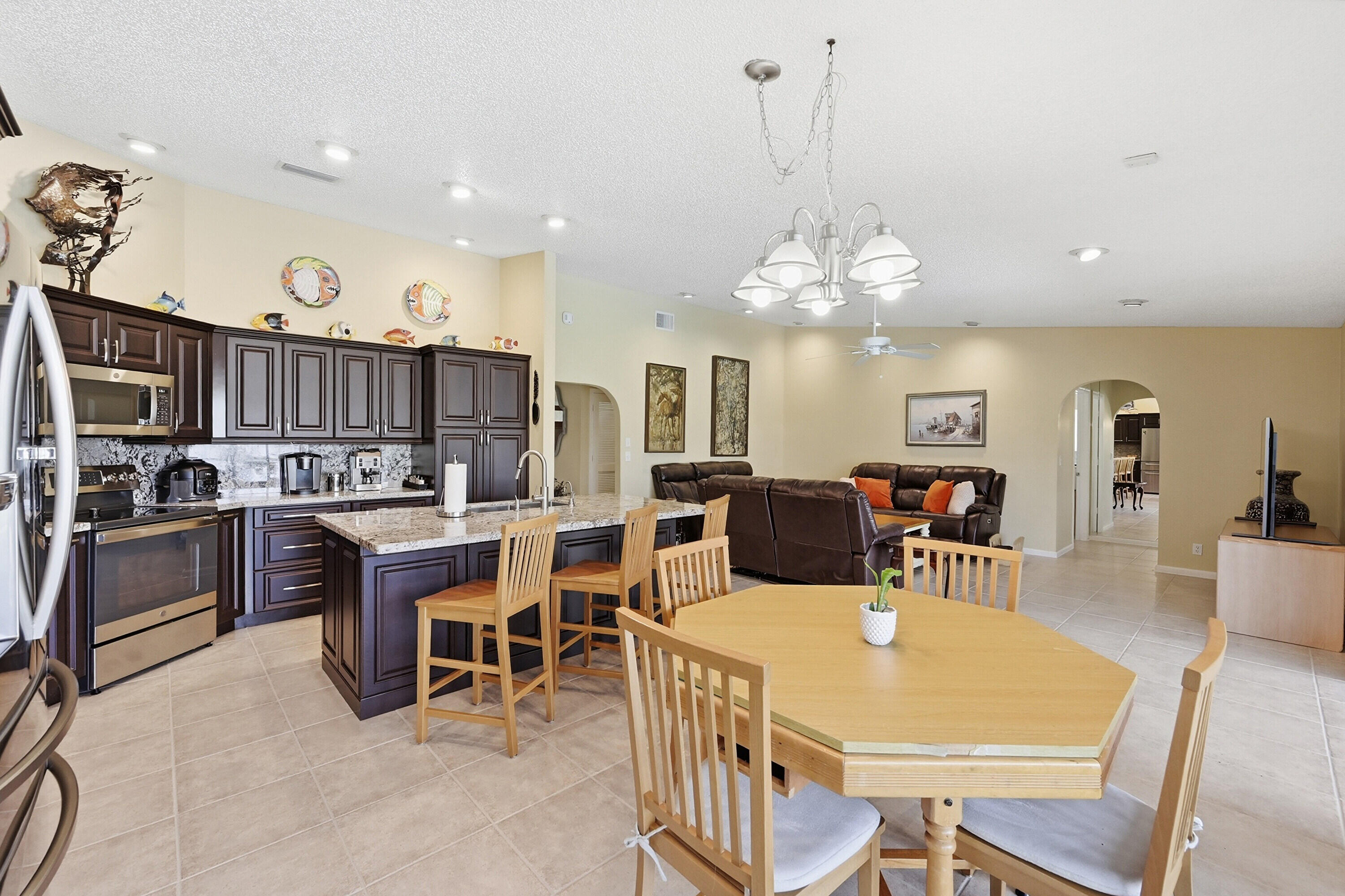 CYPRESS RUN - Residential
