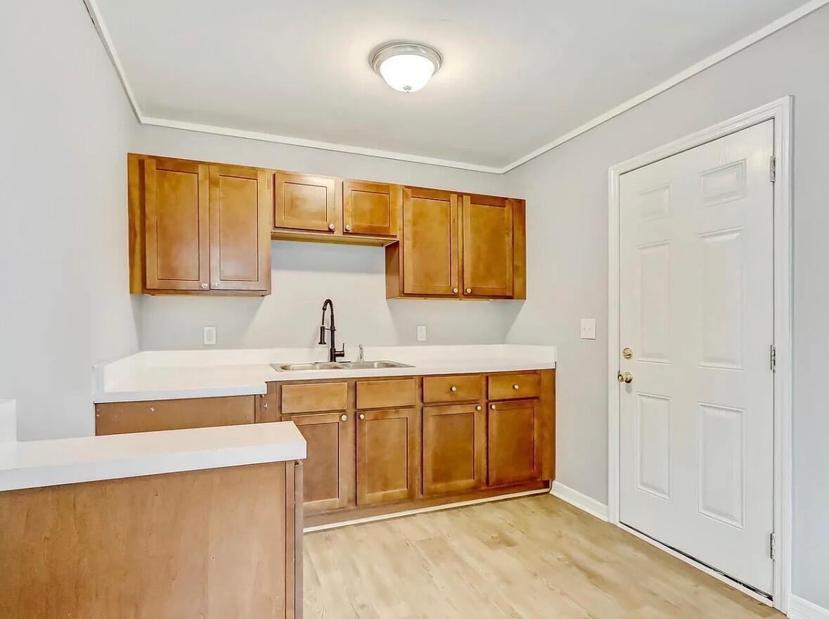 FLORADALE UNIT 3 COR PLAT - Residential Lease