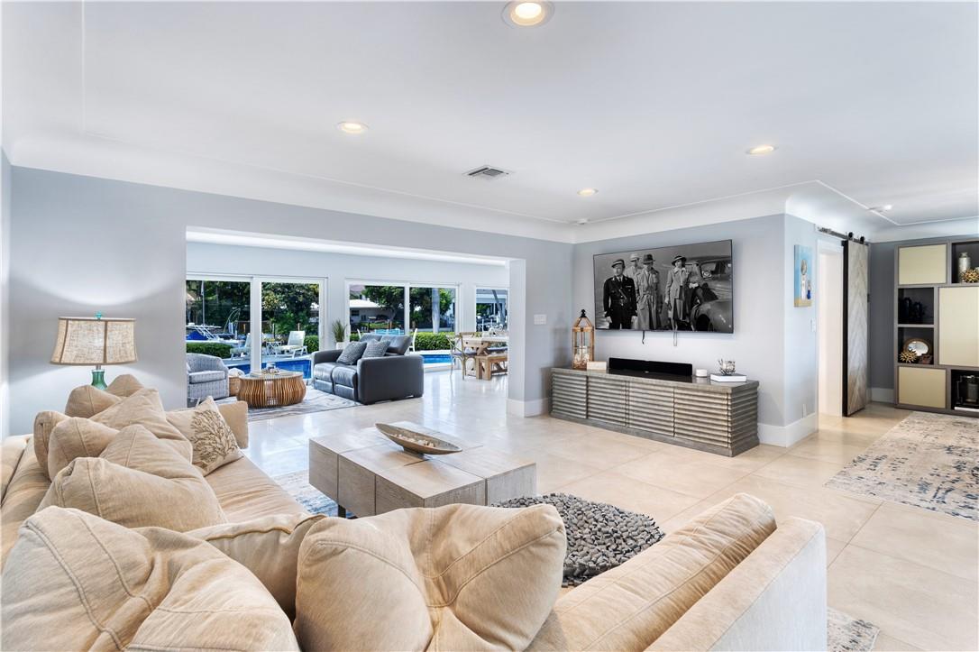 Lighthouse Point 6th Sec - Residential