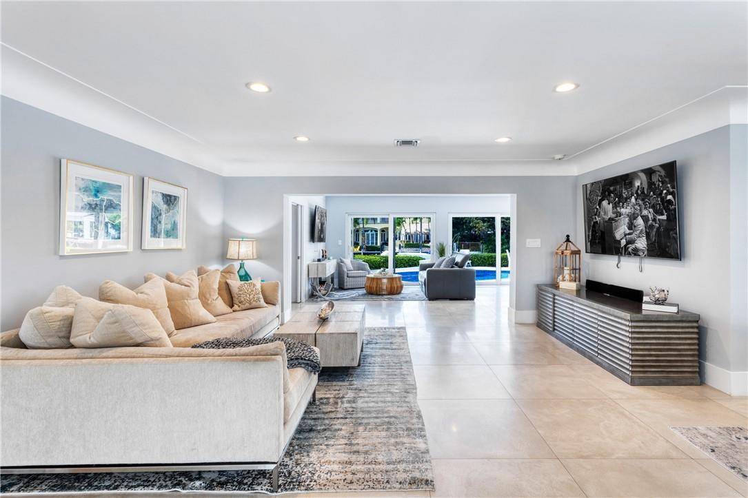 Lighthouse Point 6th Sec - Residential