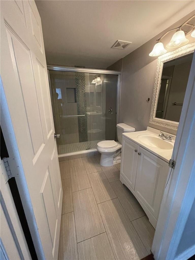 EVERGREEN LAKES CONDO - Residential Lease