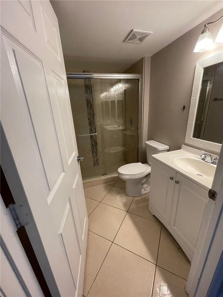 EVERGREEN LAKES CONDO - Residential Lease