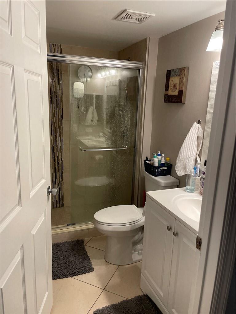 EVERGREEN LAKES CONDO - Residential Lease