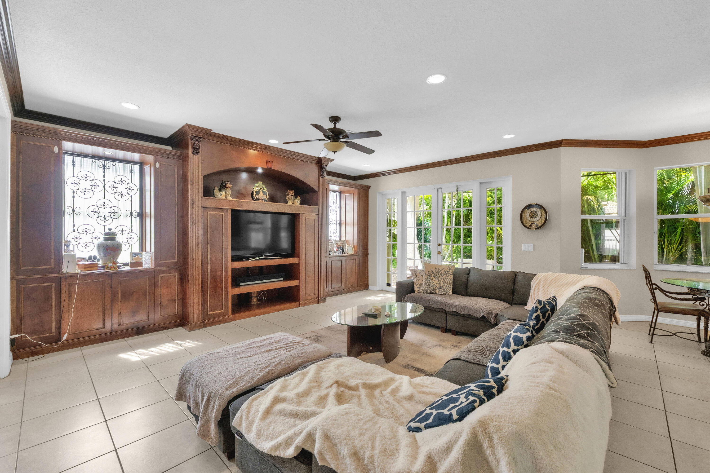 SMITH FARM - Residential