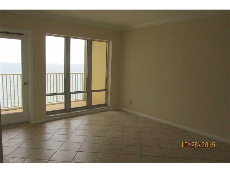 ADMIRALTY TOWERS - Residential