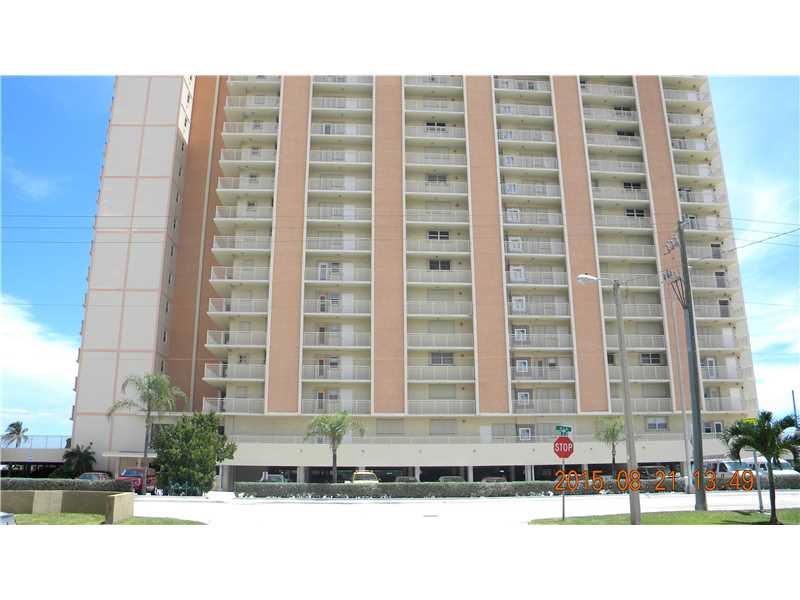 ADMIRALTY TOWERS - Residential