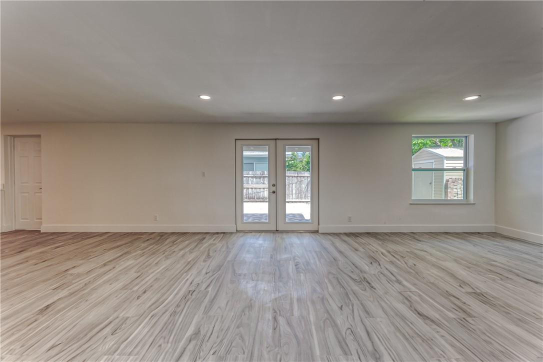 North Andrews Garden - Residential