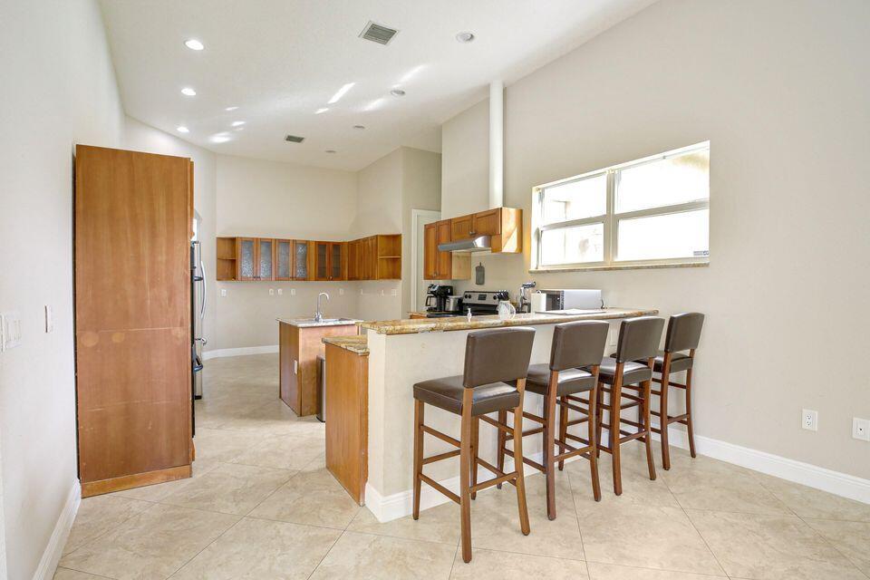 LOXAHATCHEE GROVES - Residential Lease