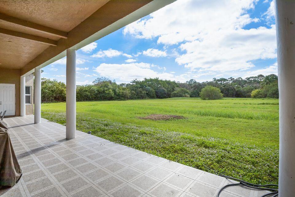 LOXAHATCHEE GROVES - Residential Lease