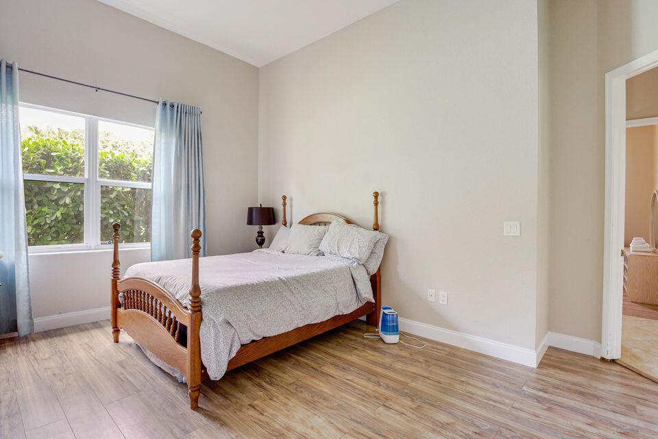 LOXAHATCHEE GROVES - Residential Lease